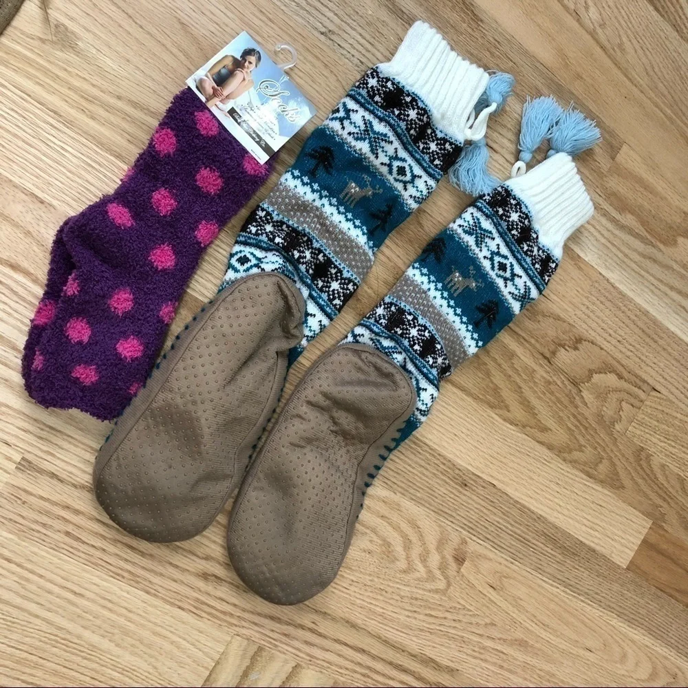 N/A fuzzy sock