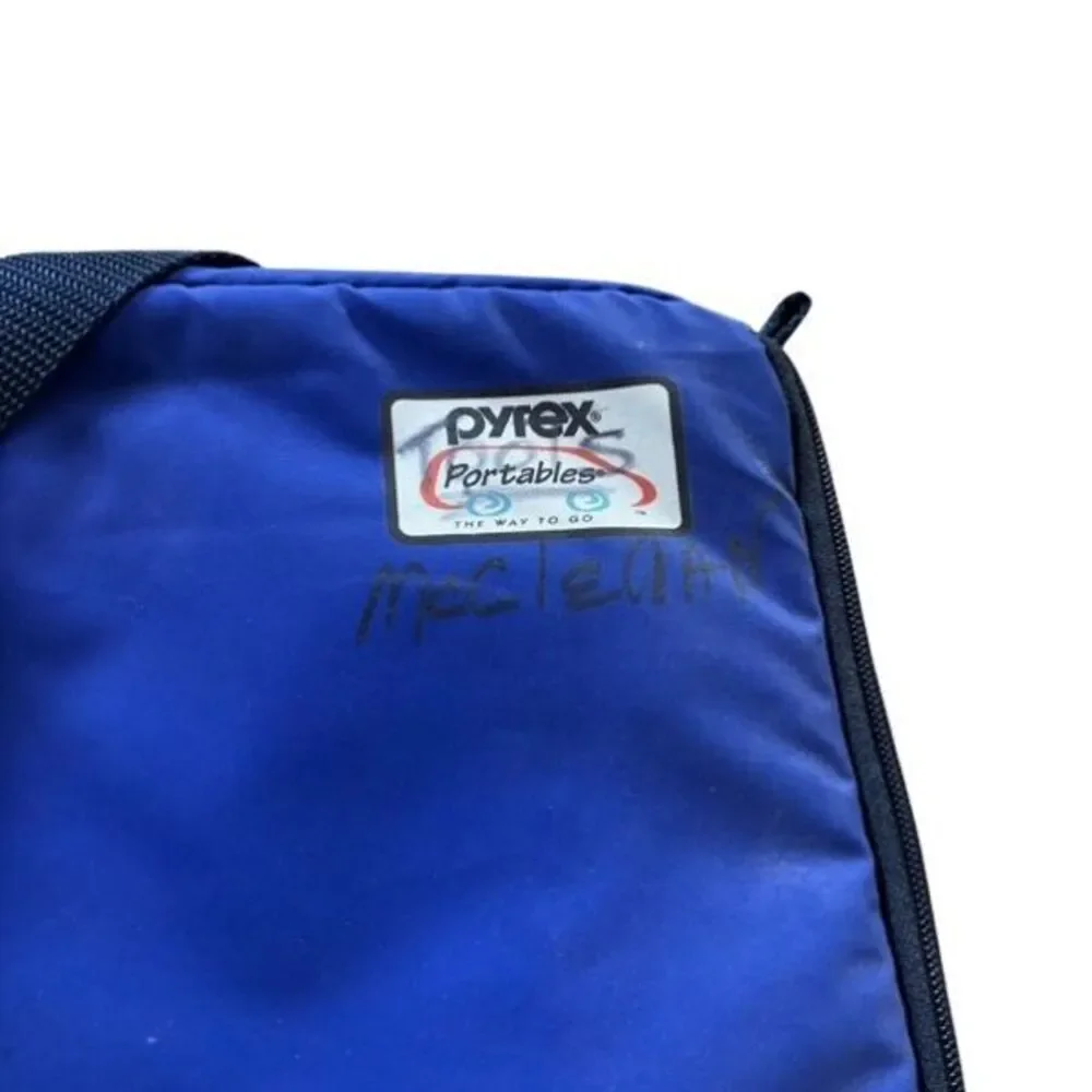 Pyrex portables insulated