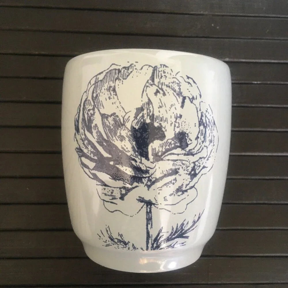 Nine West breakable ceramics