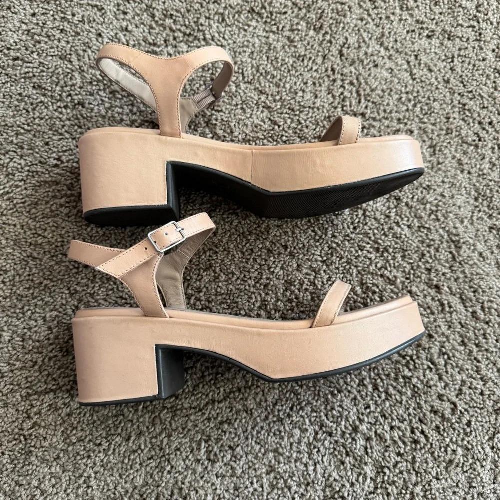 Seychelles chunky platform