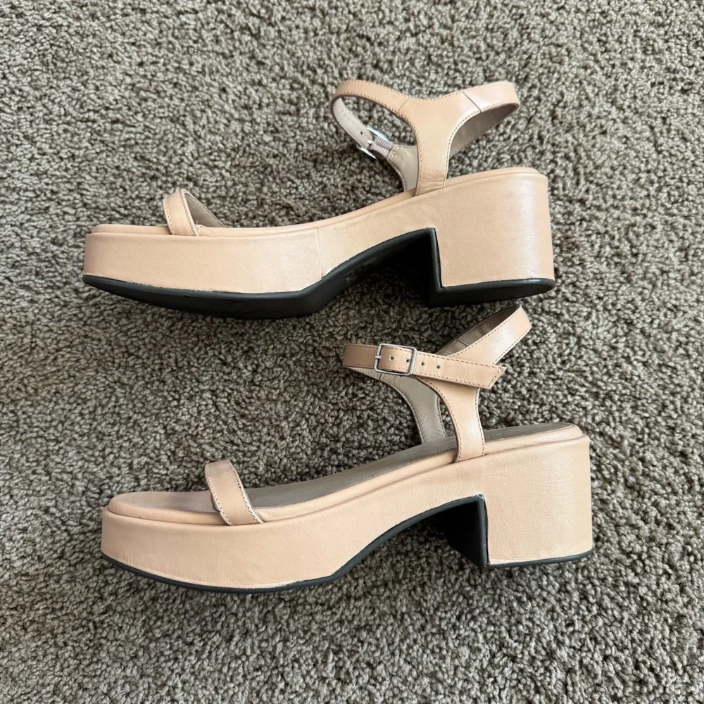 Seychelles chunky platform