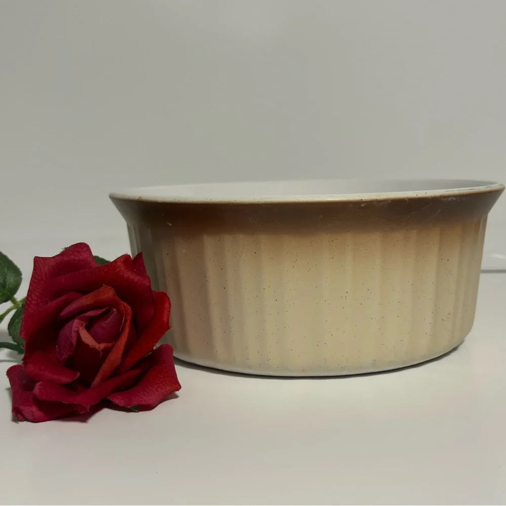 Vintage CorningWare French Bisque Round Fluted Casserole Soufflé Dish