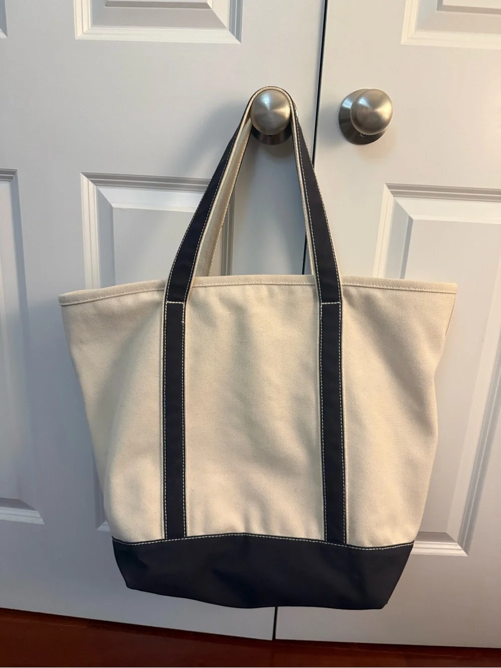 Lands End large sturdy