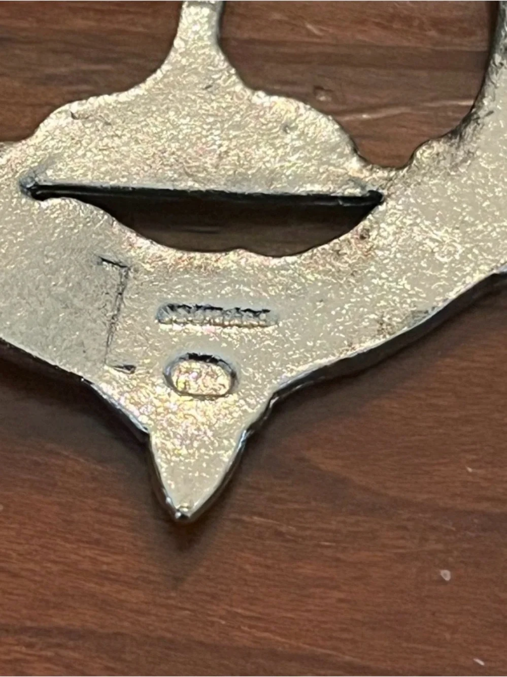 Unk polished silver