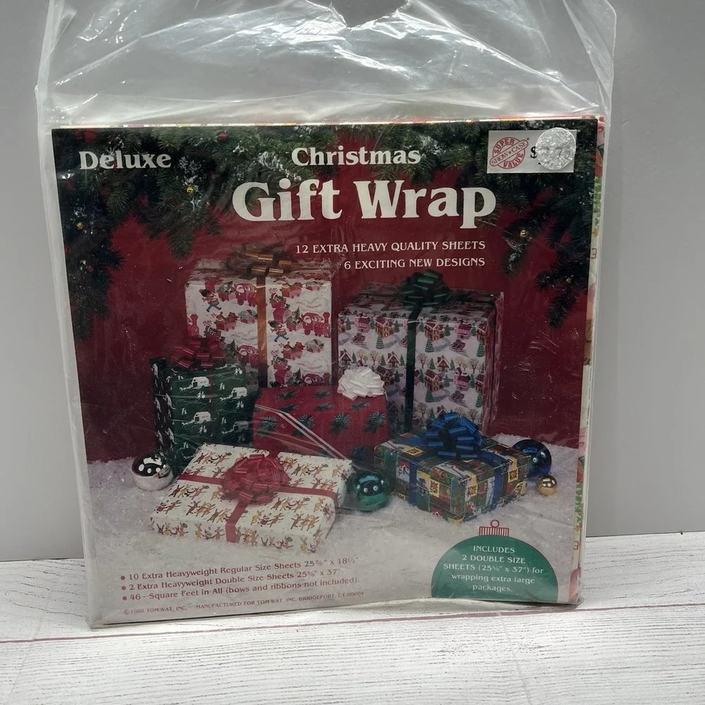 Vintage Deluxe Flat Christmas Wrap - 10 Sheets - Reindeer Trees Houses
