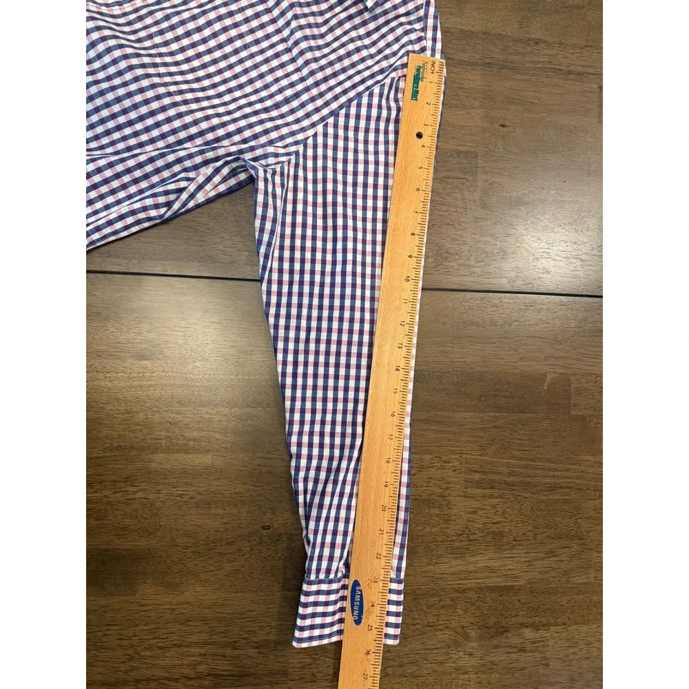 Banana Republic neckline 23
