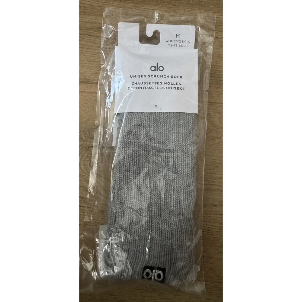 Alo Yoga Unisex Scrunch‎ Socks Athletic Heather Grey Size M NWT A0690U