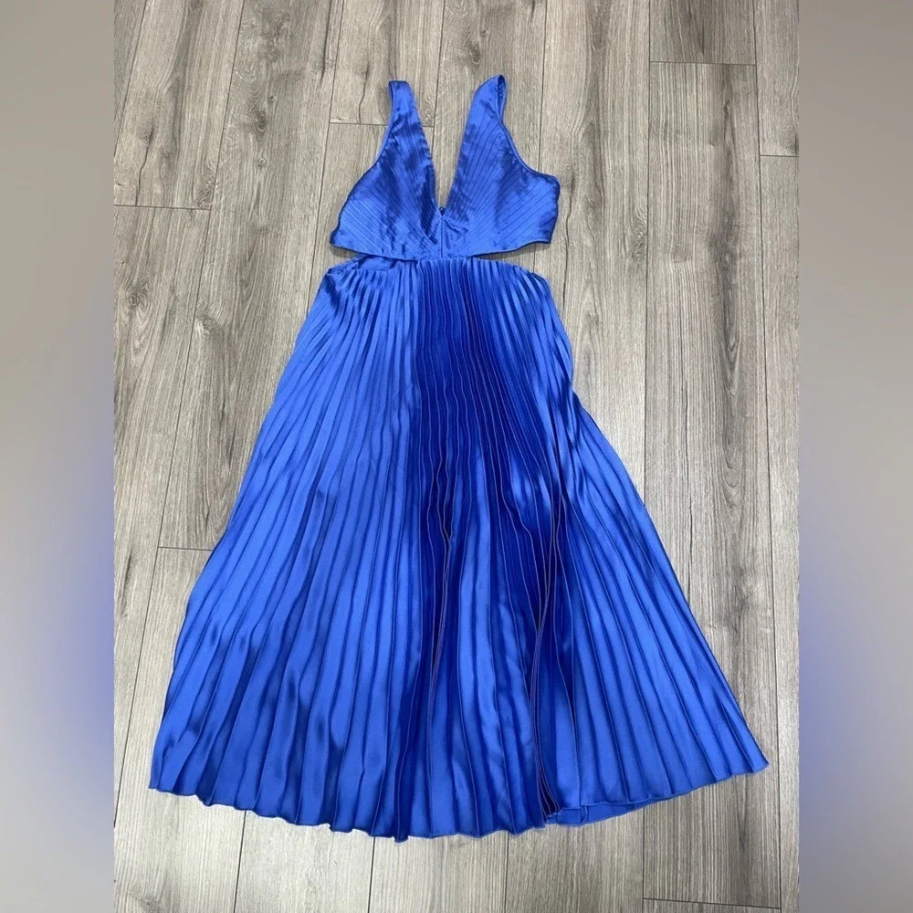 NWT A&F Abercrombie & Fitch Giselle Pleated Cutout Maxi Dress Blue Satin Sz LP
