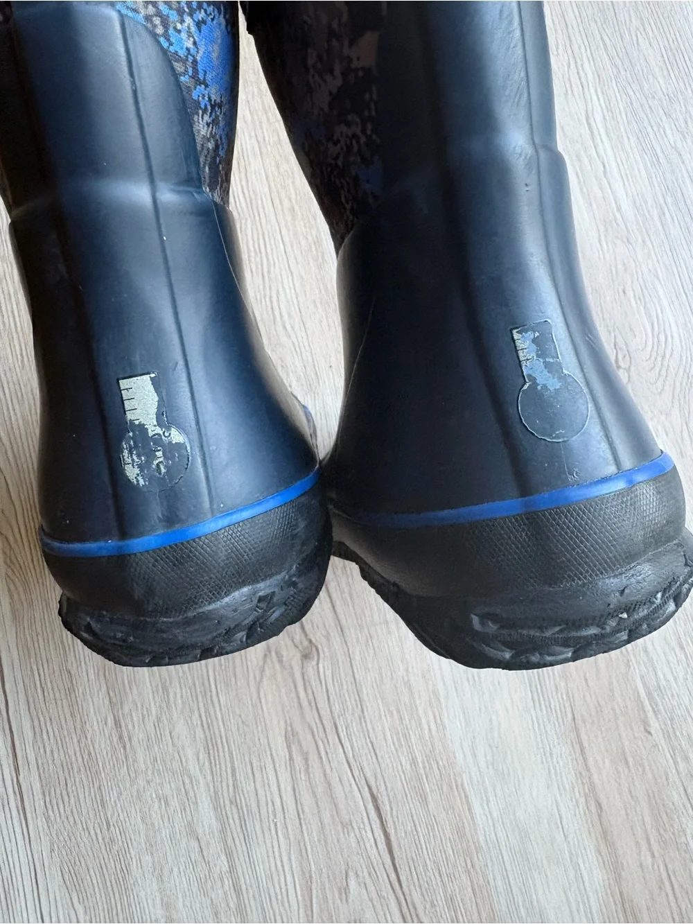 Bogs youth rain