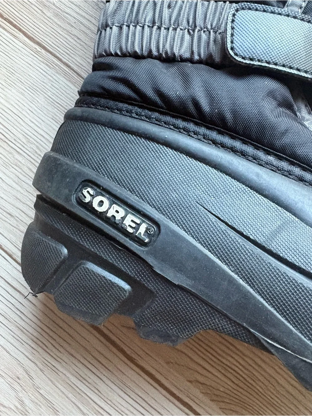 Sorel flurry™ black kids
