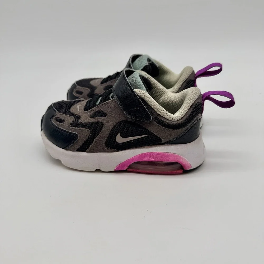 Nike Shoes Toddler's Sz 7C Black Metallic Silver Air Max 200 (TD)  AT5629-004