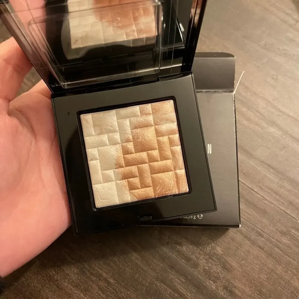 Bobbi Brown brand new