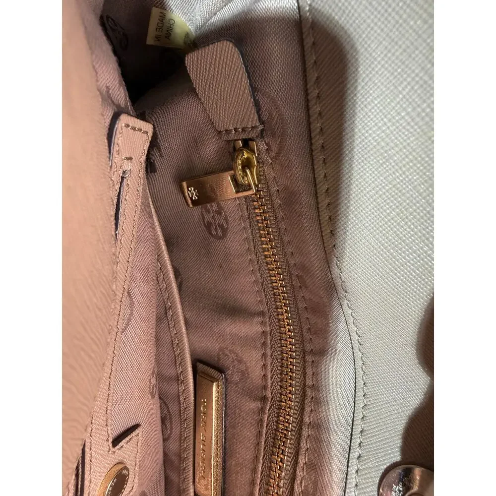 Tory Burch tory burch