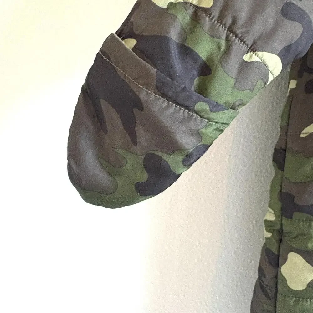 Old Navy green black