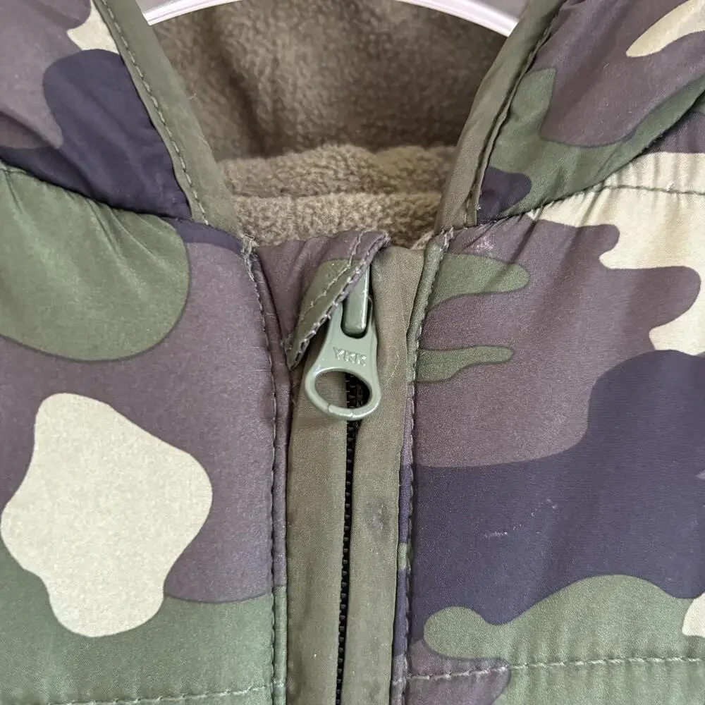 Old Navy green black