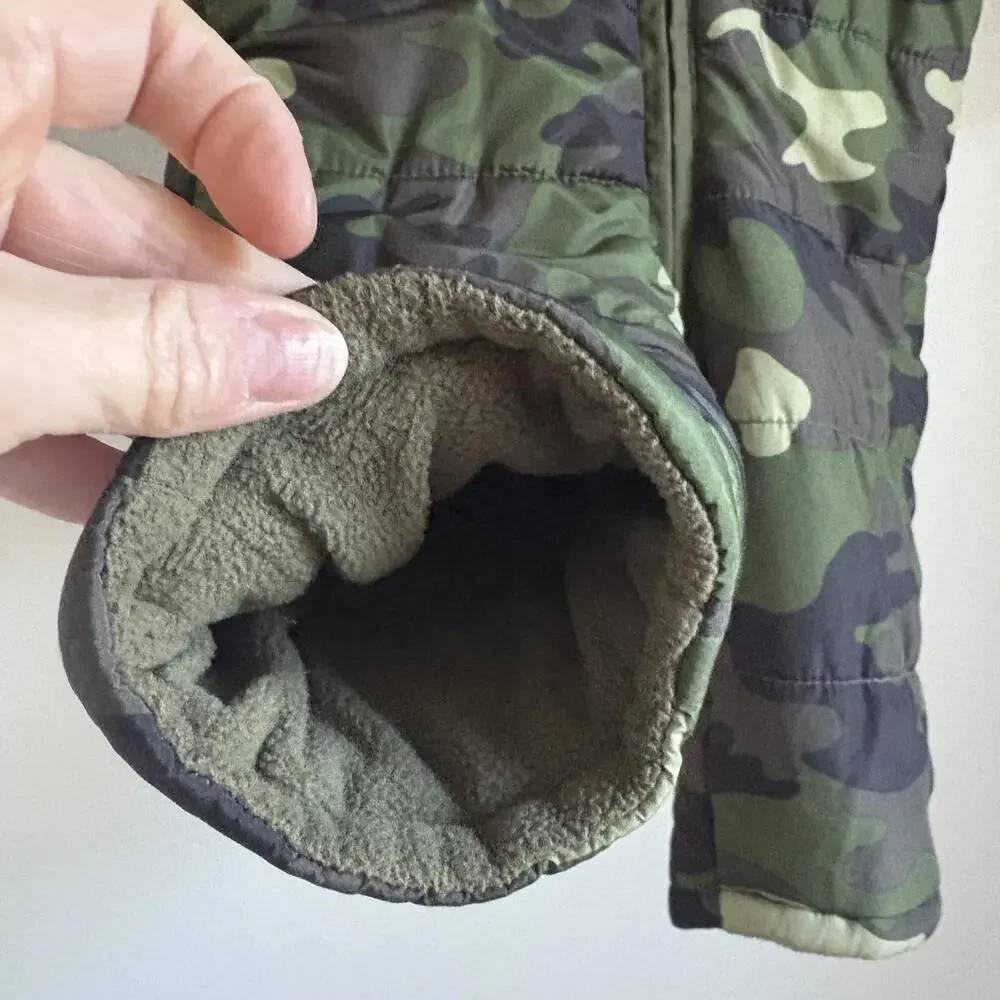 Old Navy green black
