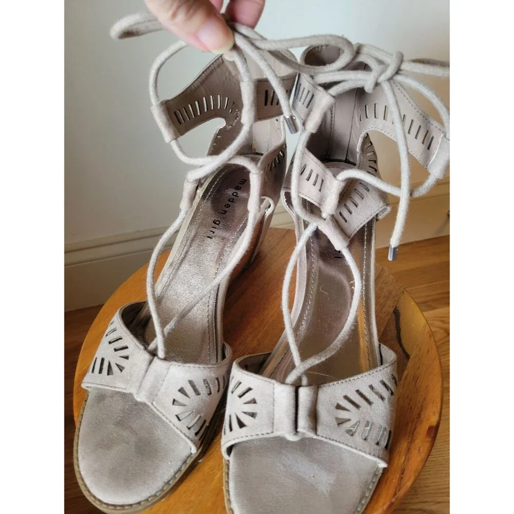 Madden Girl Boho Strappy Lace-Up Suede Cork Wedge Sandals Light Taupe Size 9
