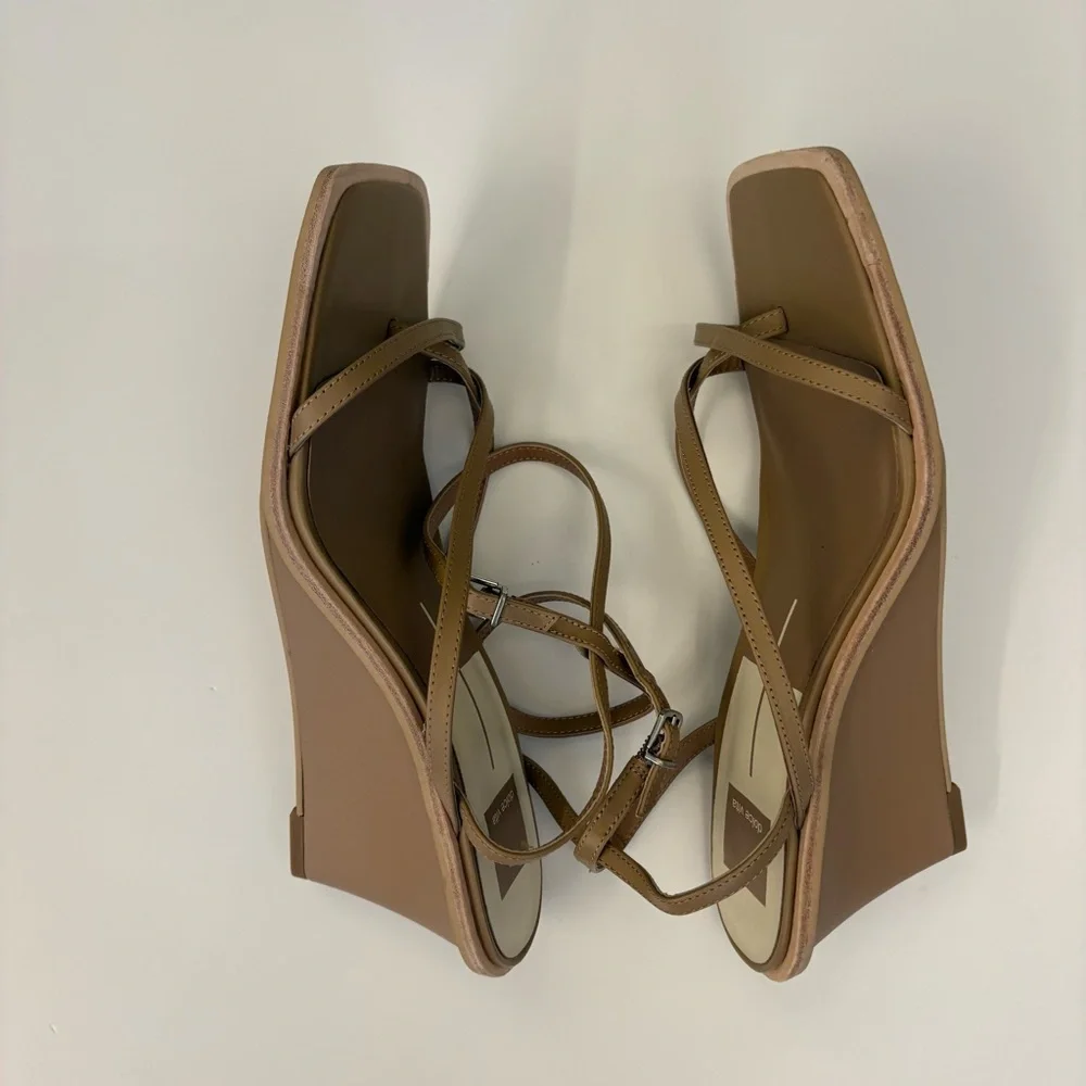 Dolce Vita new without