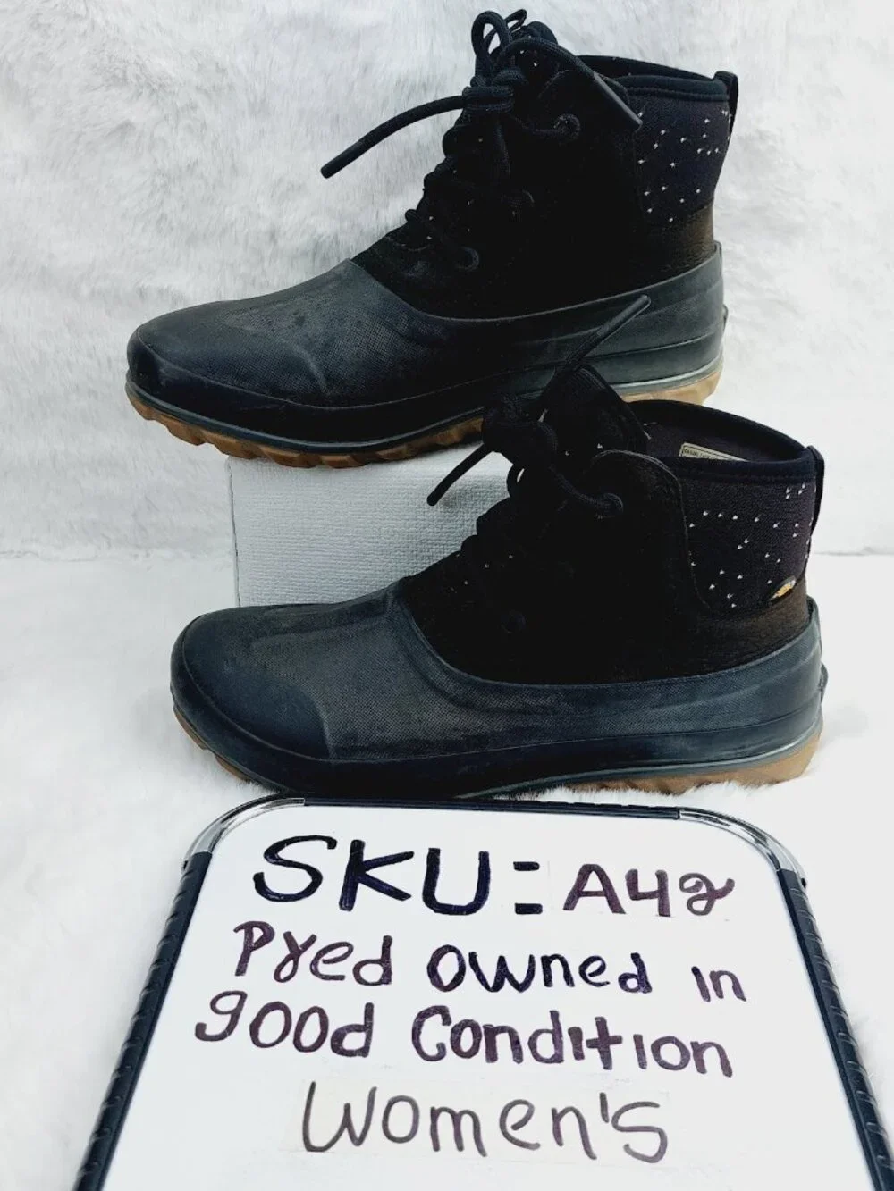 Bogs women black