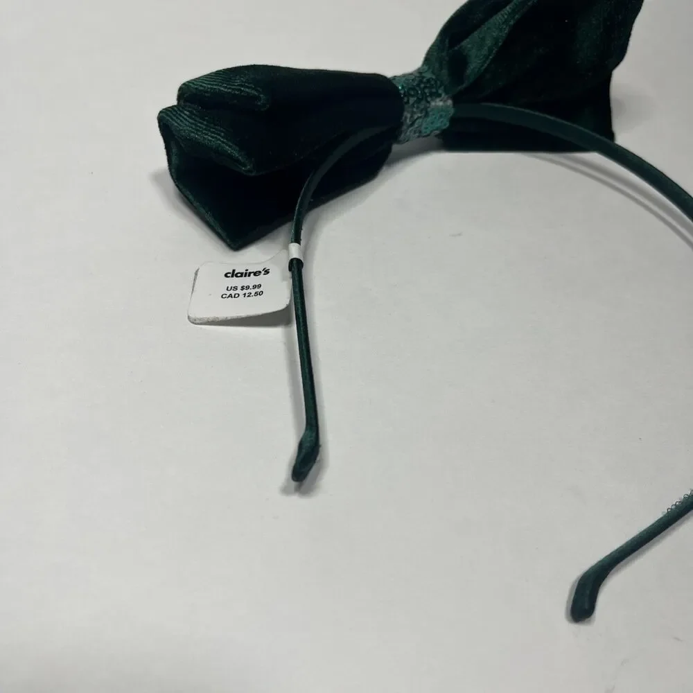 Claires dark green