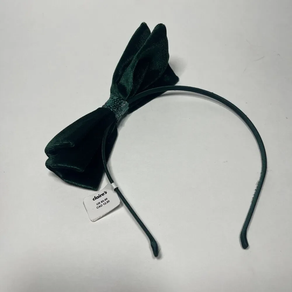 Claires dark green