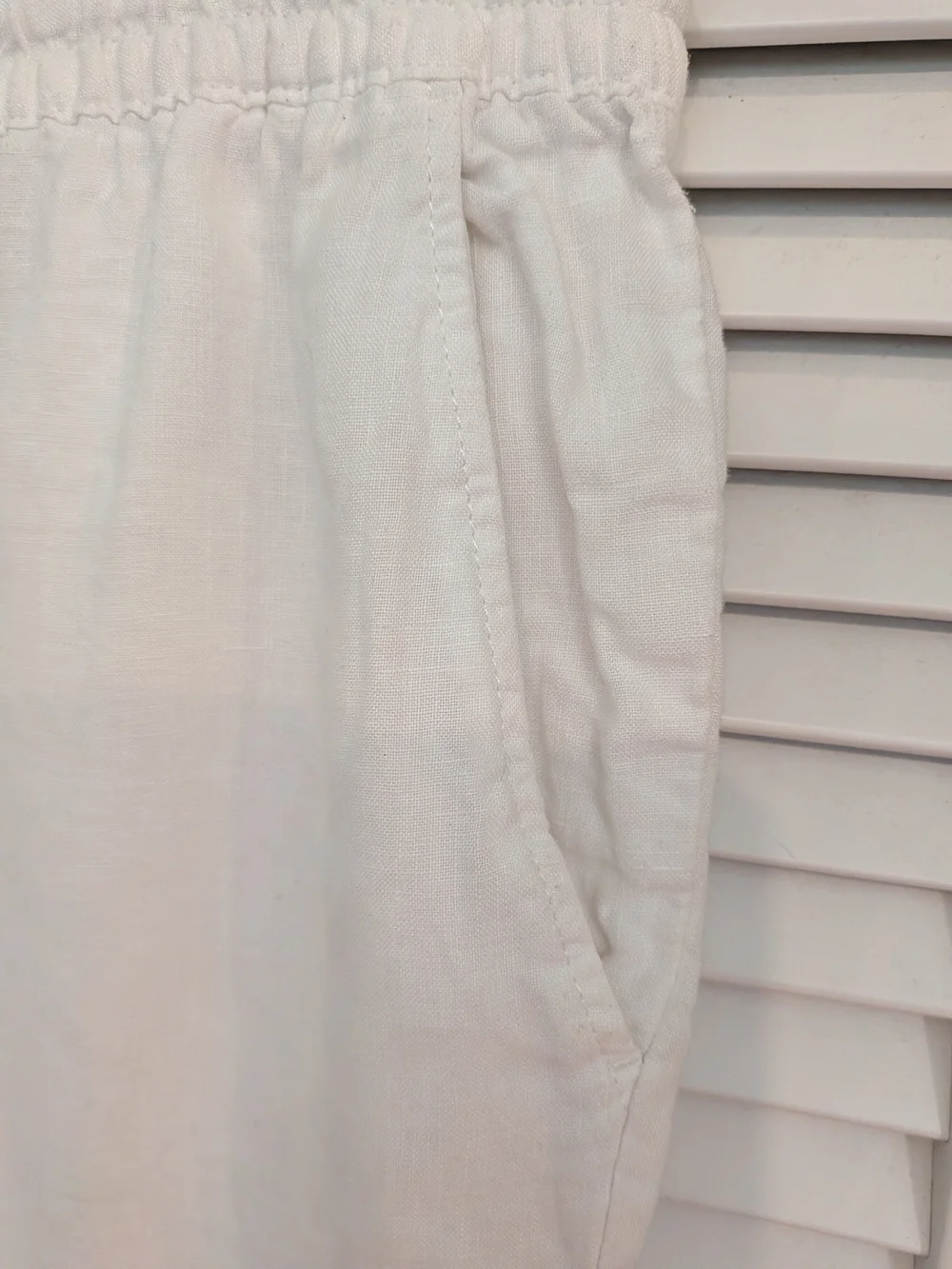 H&M comfortable white