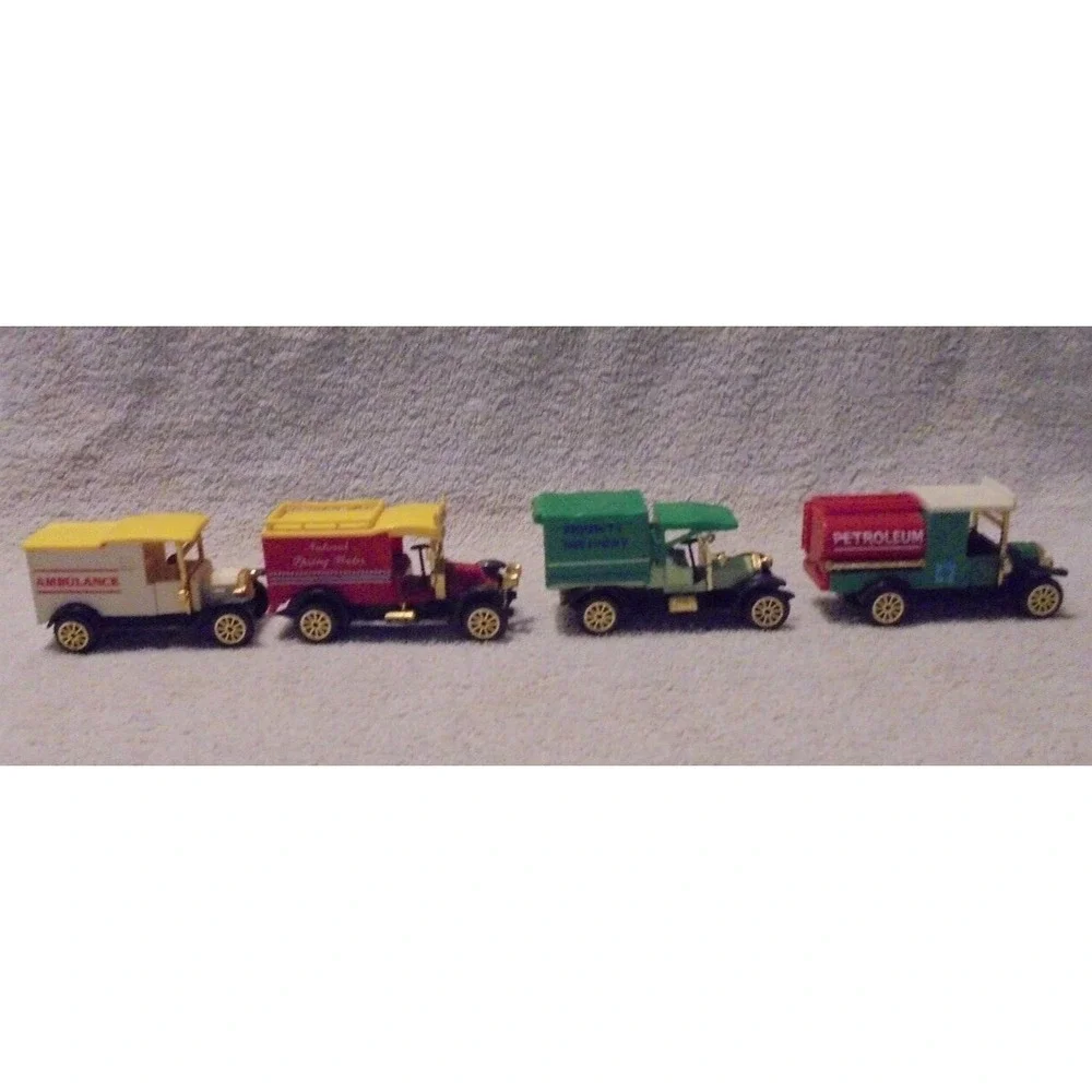 Readers Digest set trucks