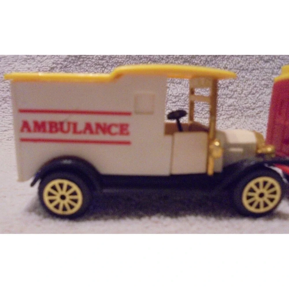 Readers Digest set trucks