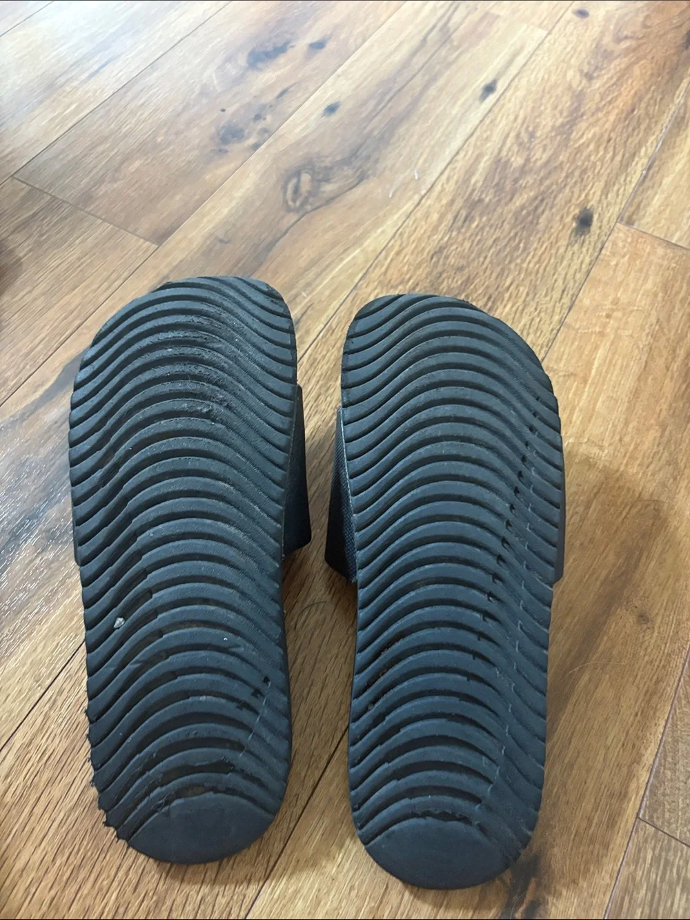 Nike black slide