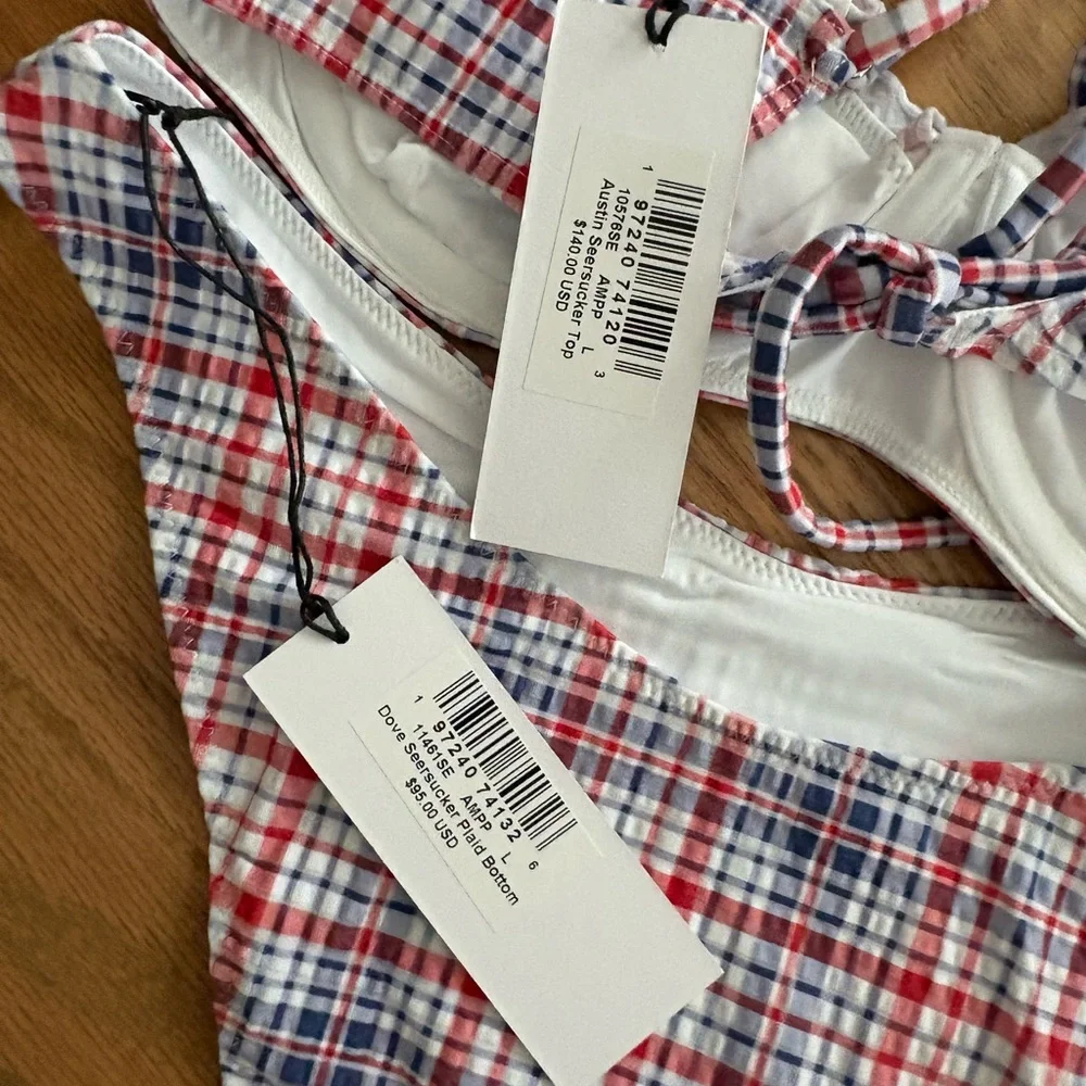 Frankies Bikinis nwt