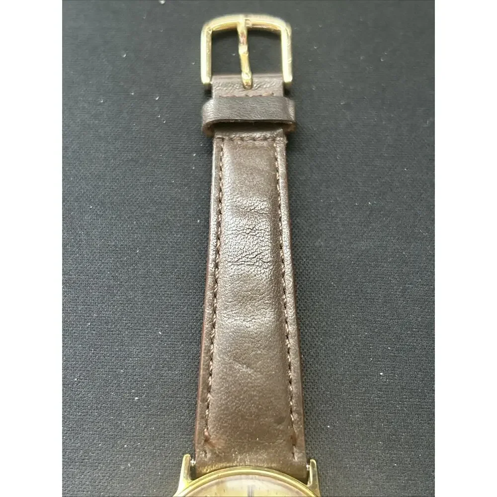 Acqua gold tone