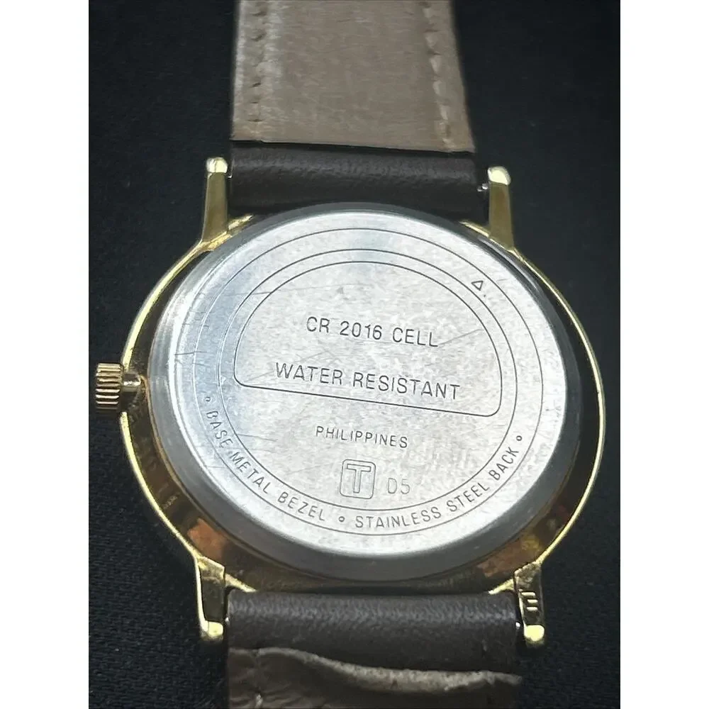 Acqua gold tone