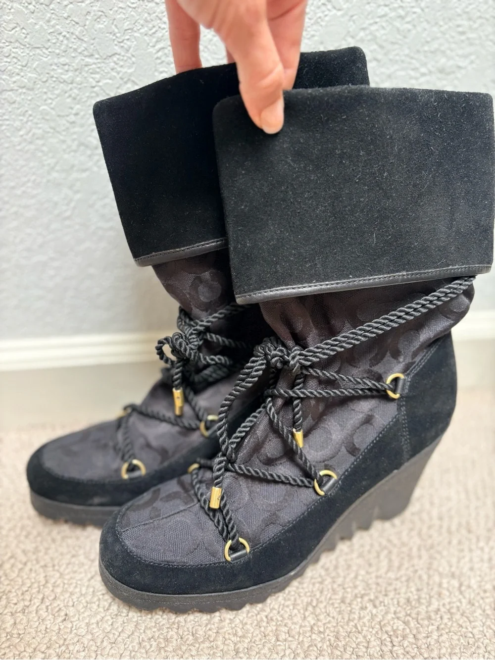 Coach stylish black