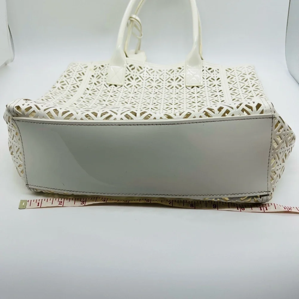 Tory Burch tory burch