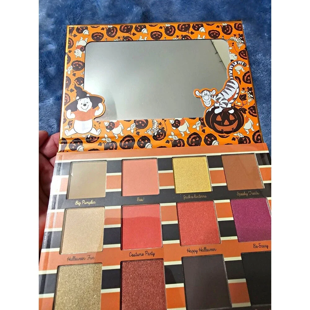 Disney Winnie the Pooh Halloween Eyeshadow Palette Pressed Powder 0.74 oz