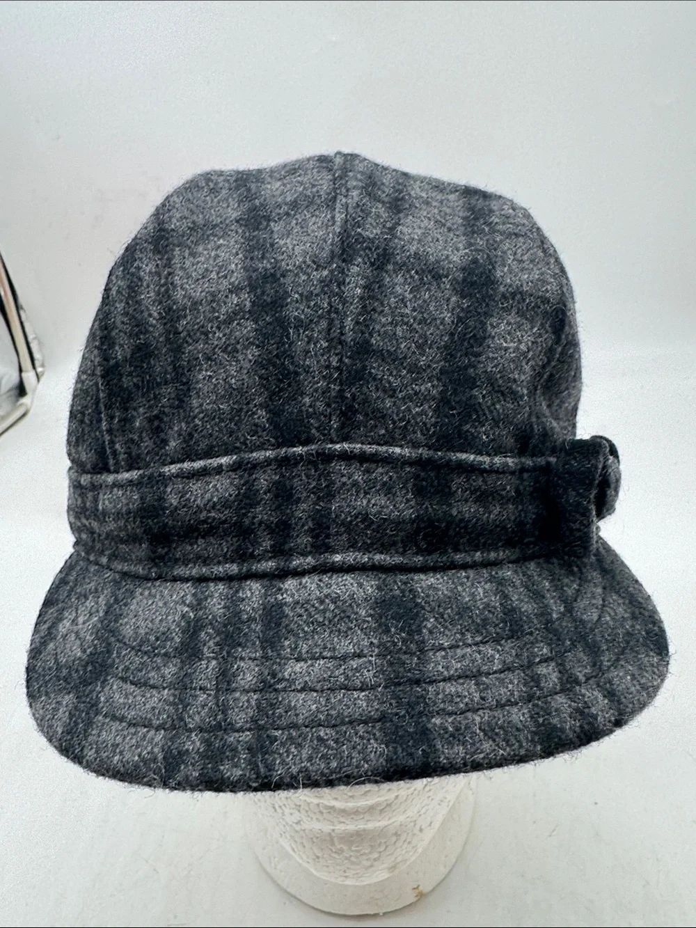 GAP stylish gray