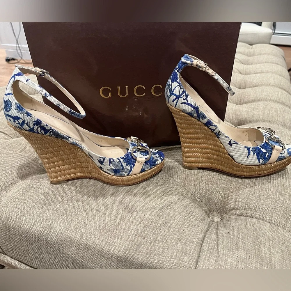 Gucci wedge sandals