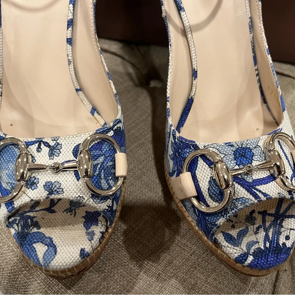 Gucci wedge sandals