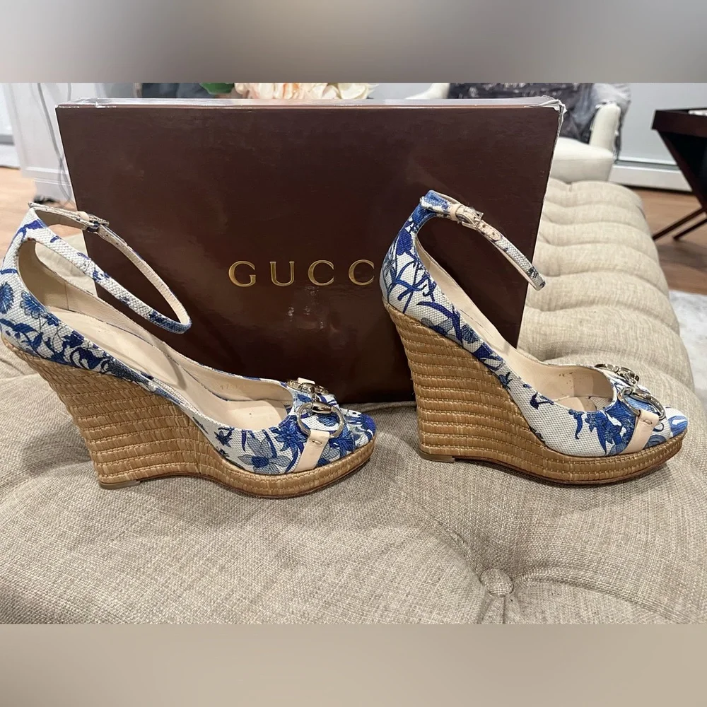 Gucci wedge sandals