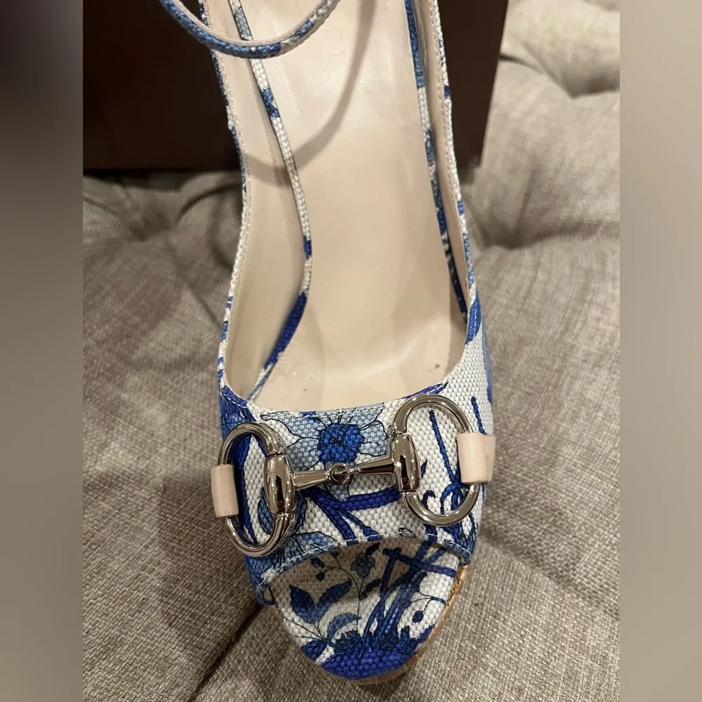 Gucci wedge sandals