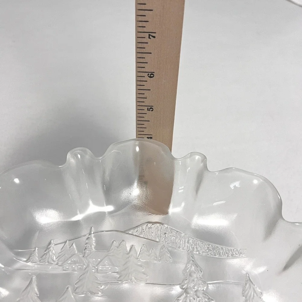 Villeroy & Boch glass pedestal