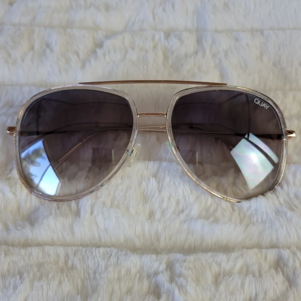 024 Quay Australia Aviator Sunglasses in Gold with Brown Gradient Lenses