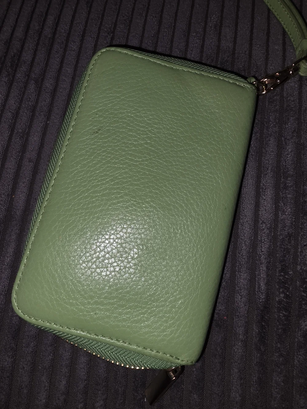 Tory Burch compact tory