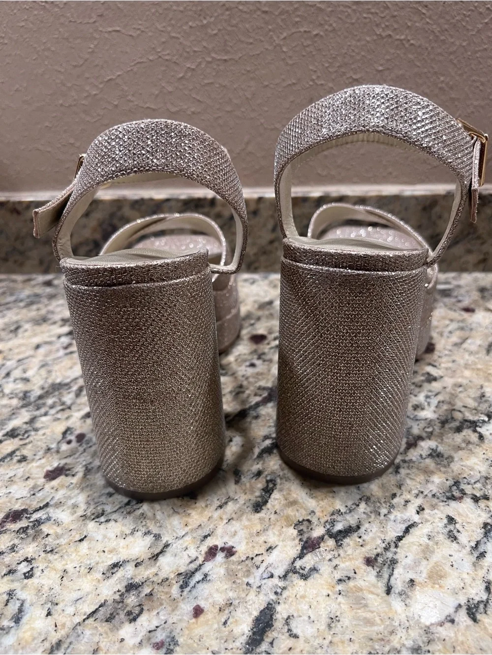 Dream Pairs brand dream