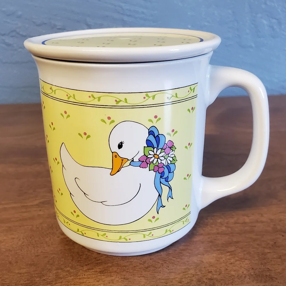 Vintage Giftco Inc. Goose Coffee Mug with Lid