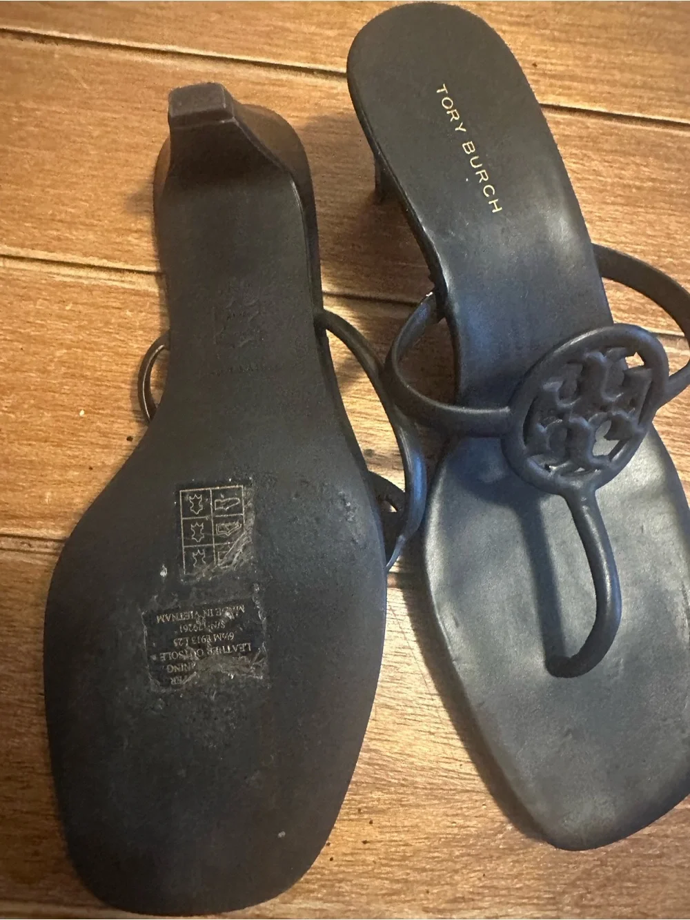 Tory Burch navy leather