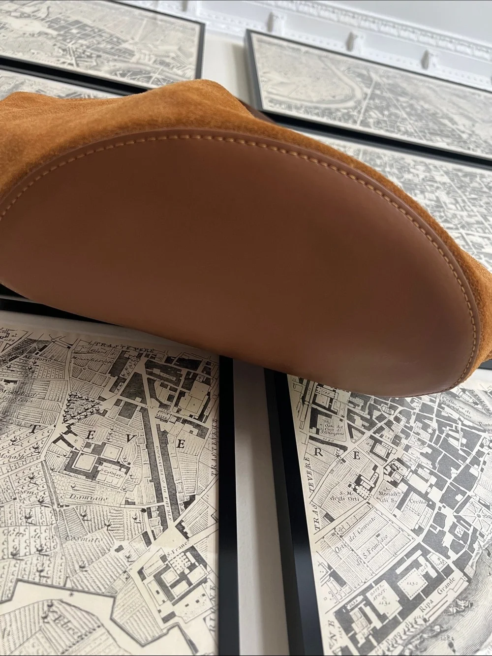 M Made In Italy spacious suede