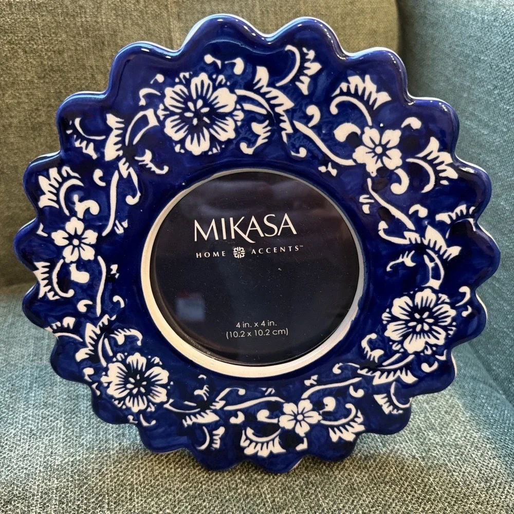 White Cross set mikasa