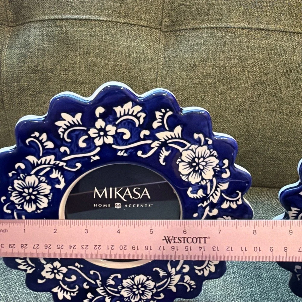 White Cross set mikasa
