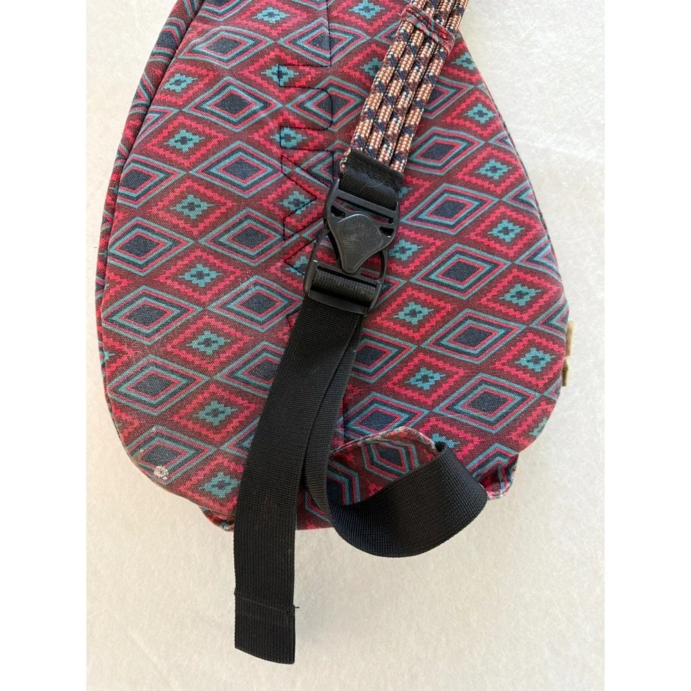 Kavu area padded closure